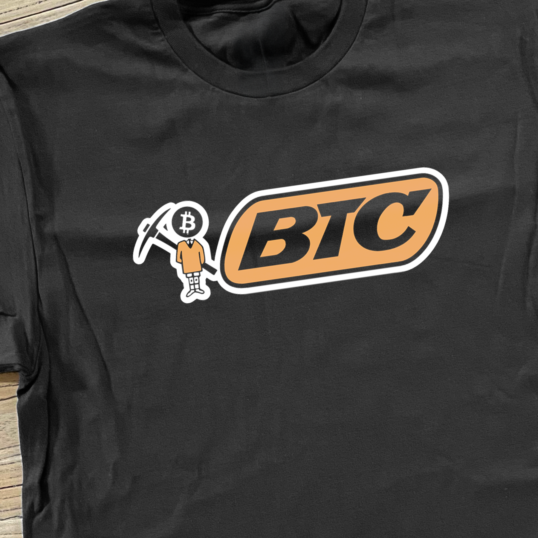 CRYPTO 'BTC' BLACK T-SHIRT